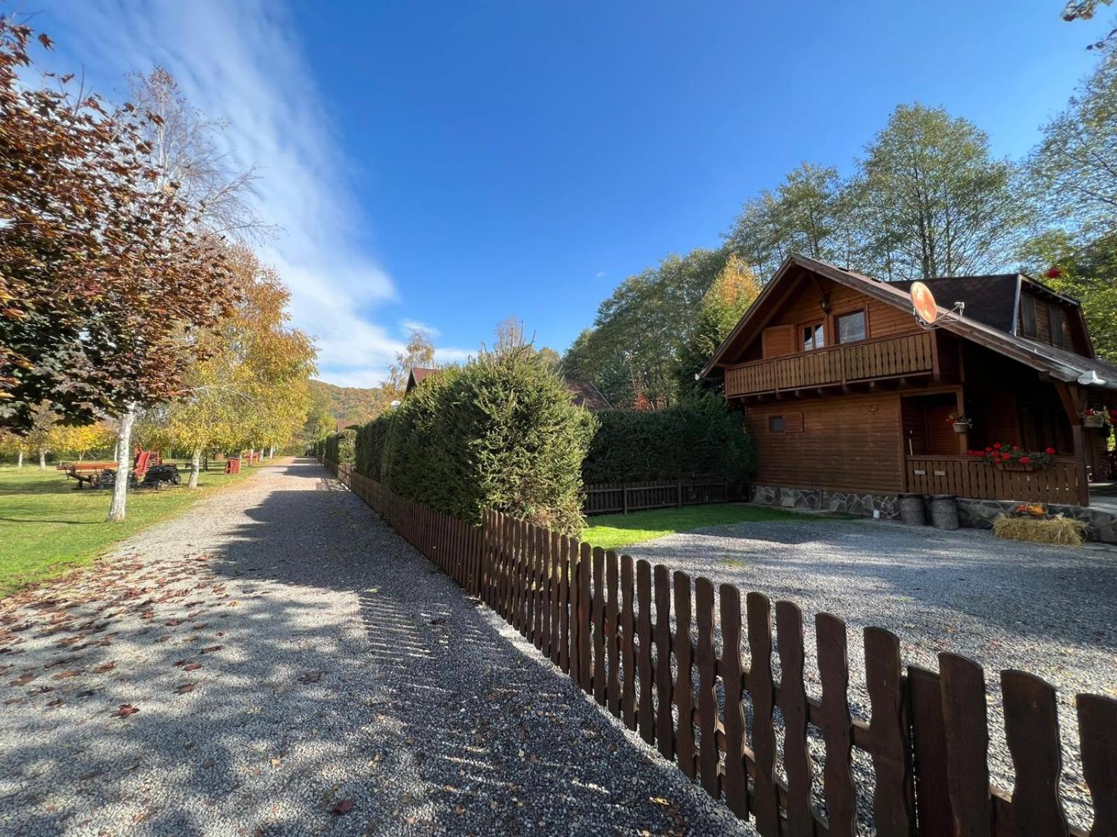 VárLak Sub Cetate Exterior foto